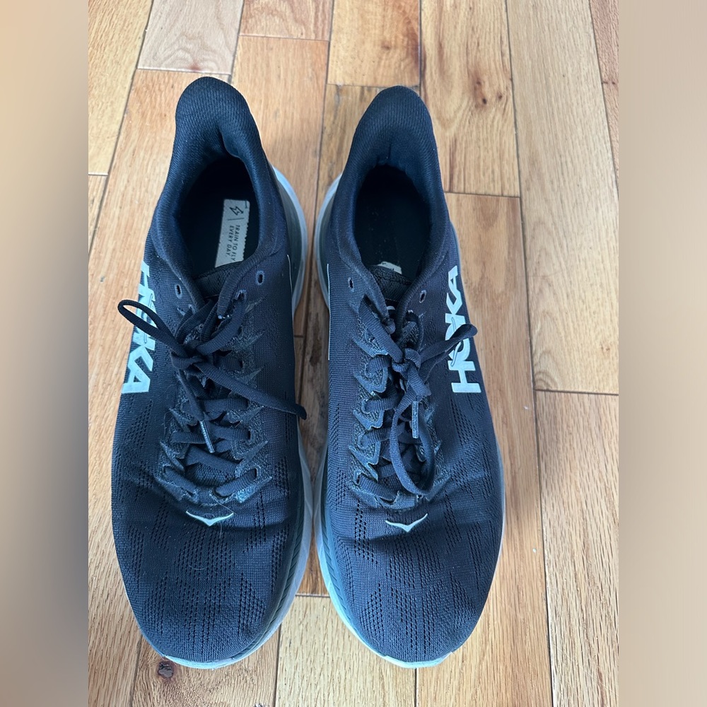 Hoka Mach 4. Used good condition. Men’s Size 11.5.